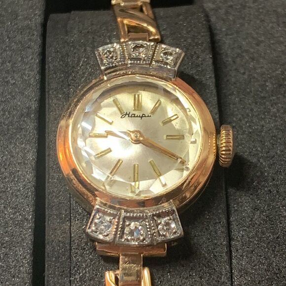 Nairi Russian Rare Vintage Gold, Diamond, and Mother Of Pearl Face Watch - Picture 5 of 9